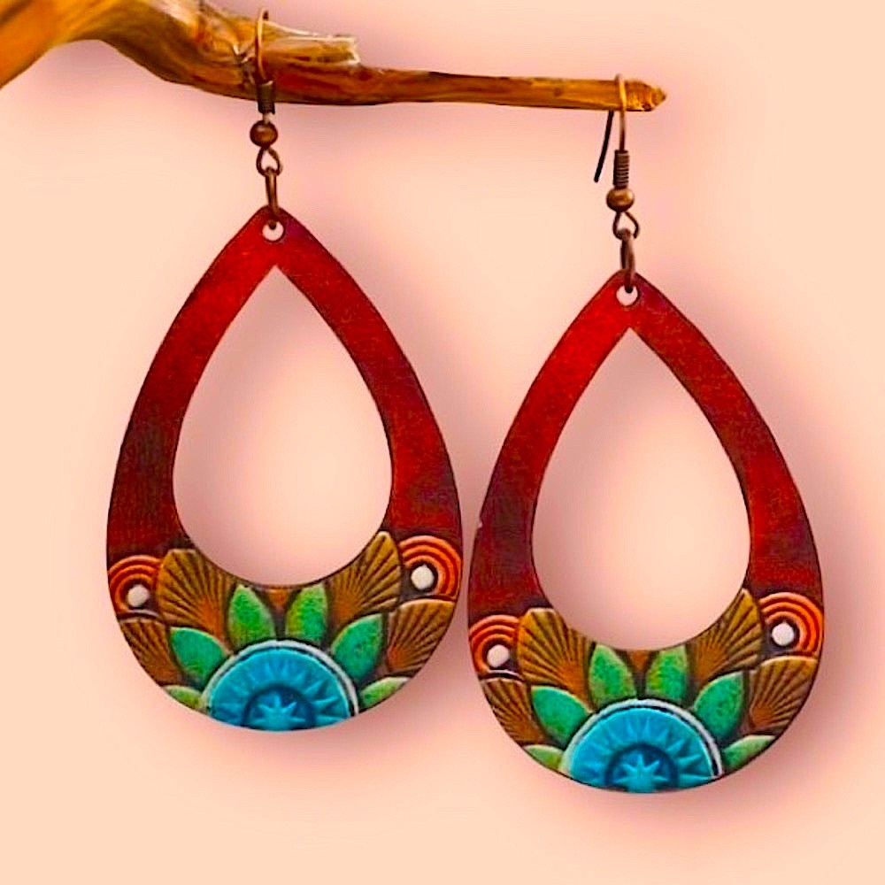 New hollow teardrop wooden earrings